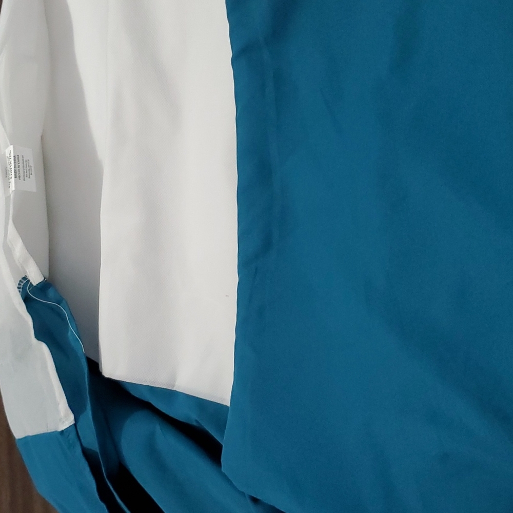 NWOT KING BEDSKIRT, BH&G,TEAL